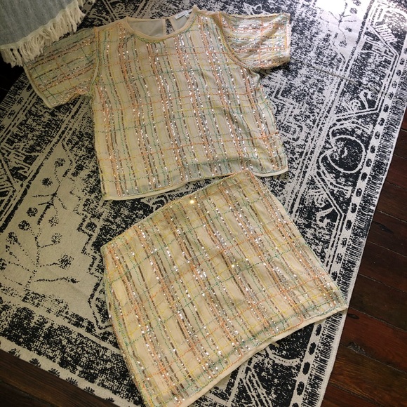 Shirt and top - Picture 1 of 1